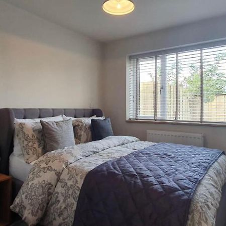 Y Bwythyn Villa Holywell  Bagian luar foto