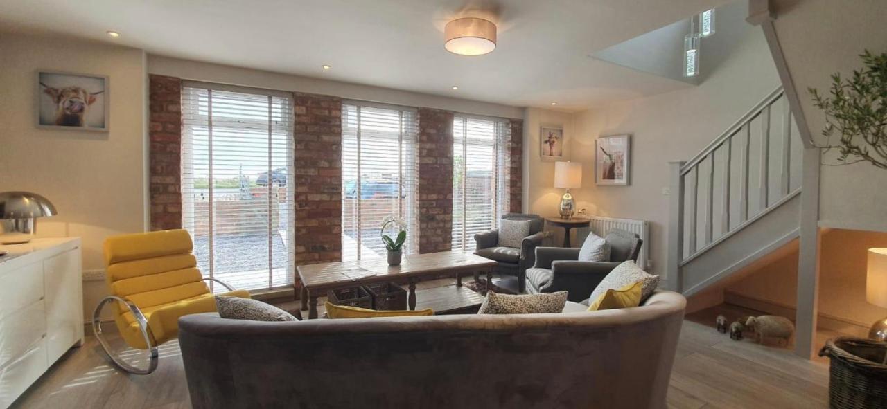 Y Bwythyn Villa Holywell  Bagian luar foto