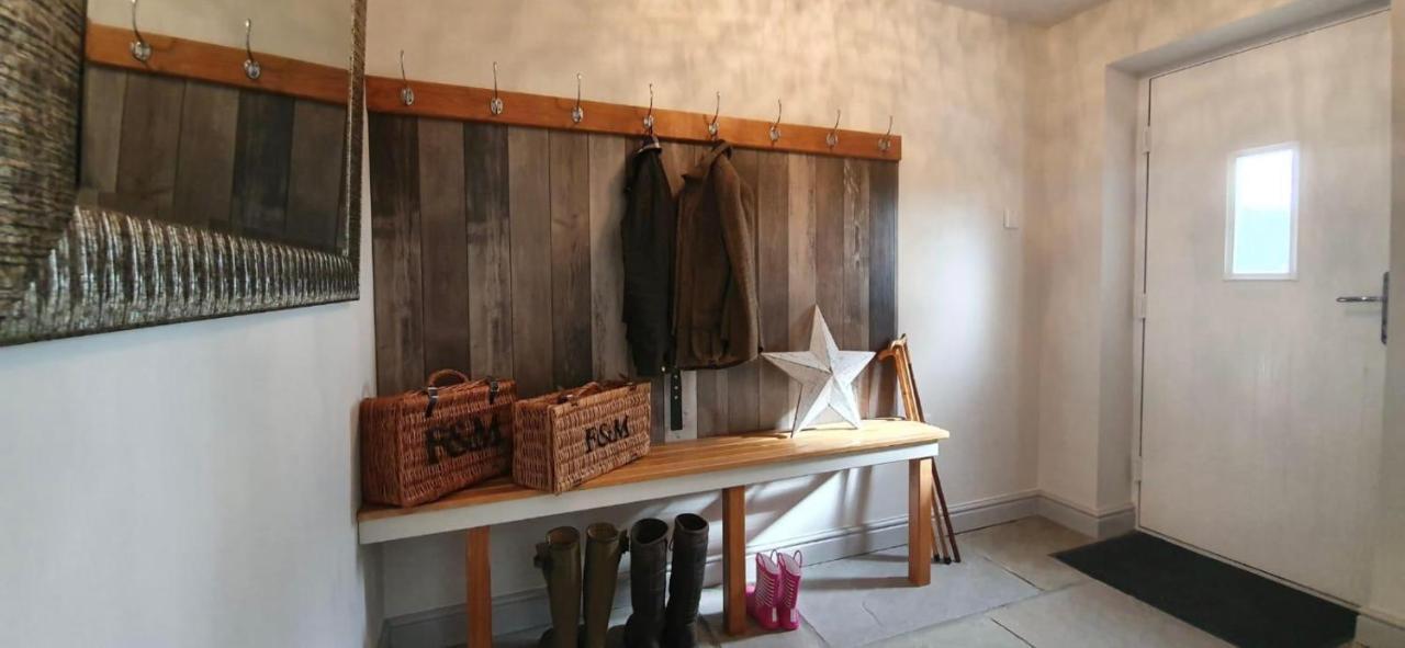 Y Bwythyn Villa Holywell  Bagian luar foto