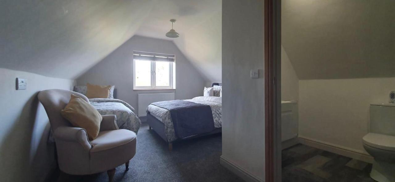 Y Bwythyn Villa Holywell  Bagian luar foto